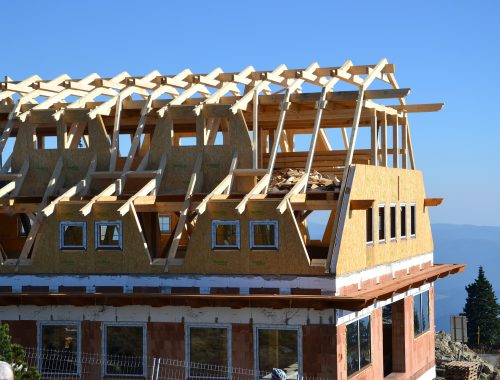 Wiązary dachowe - precyzyjne elementy nośne konstrukcji dachowej